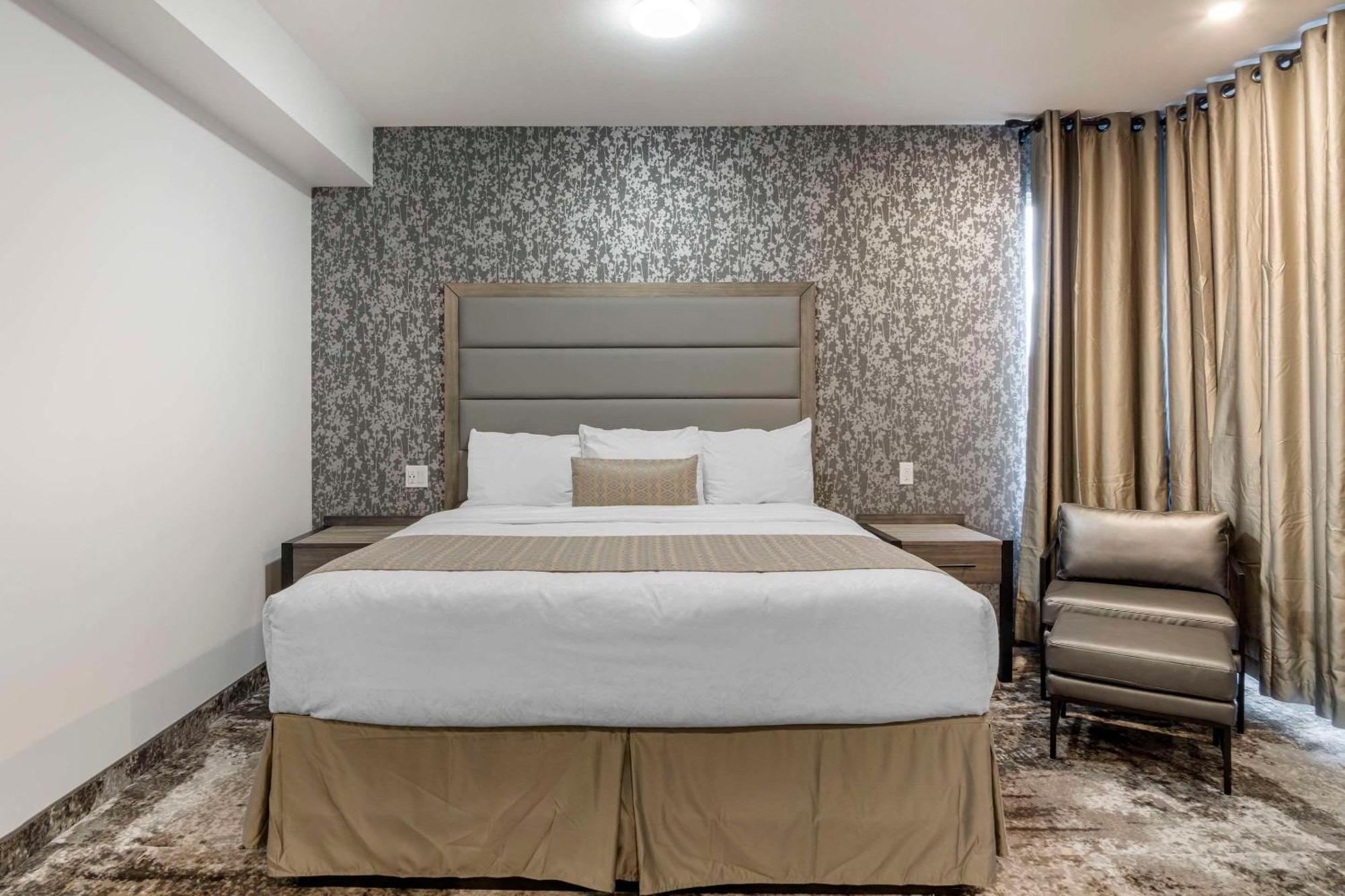 The Hue Hotel, Ascend Hotel Collection Kamloops Esterno foto